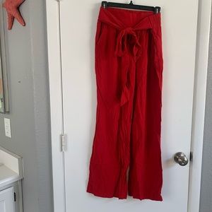 Guess red casual flowing pants medium